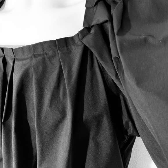 Rare BCBGMaxazria Black XS Boxy Poofed Sleeves Top - Picture 2 of 7